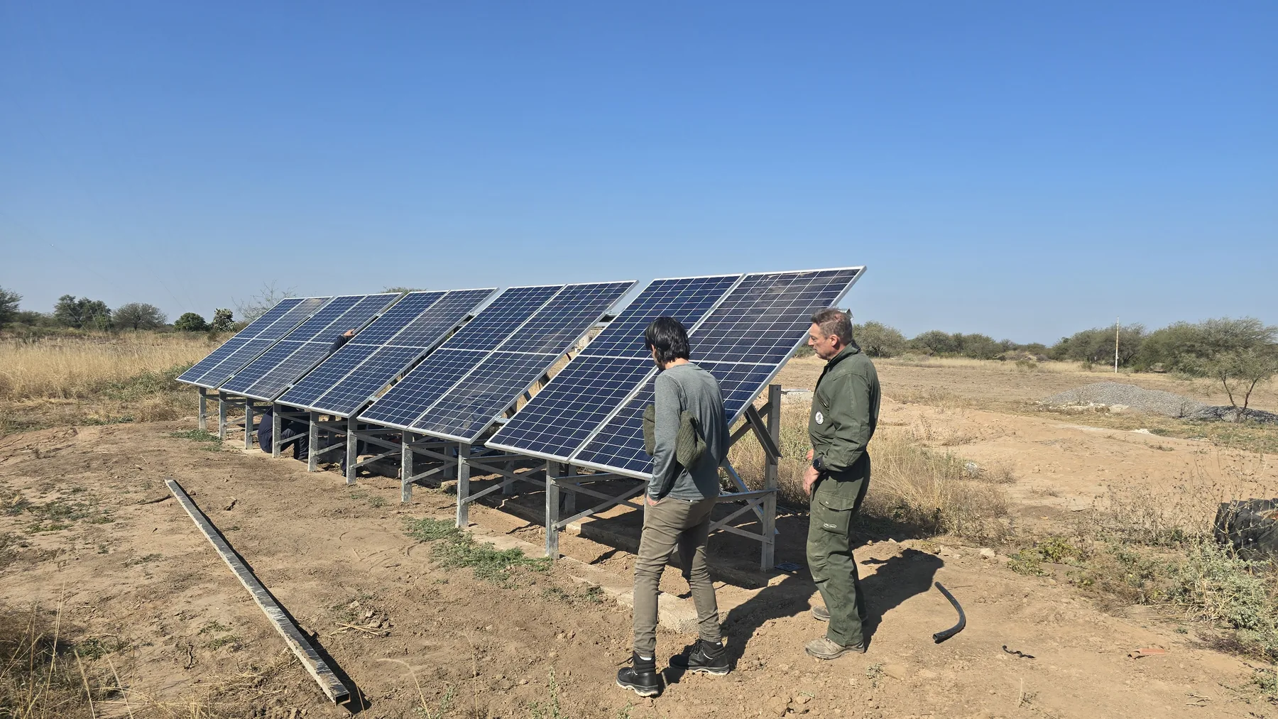 Instalación de paneles solares realizada por NODOS